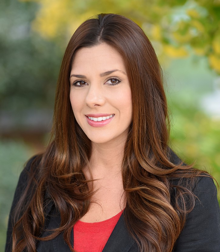 Erin Benekos_Headshot_CHLA